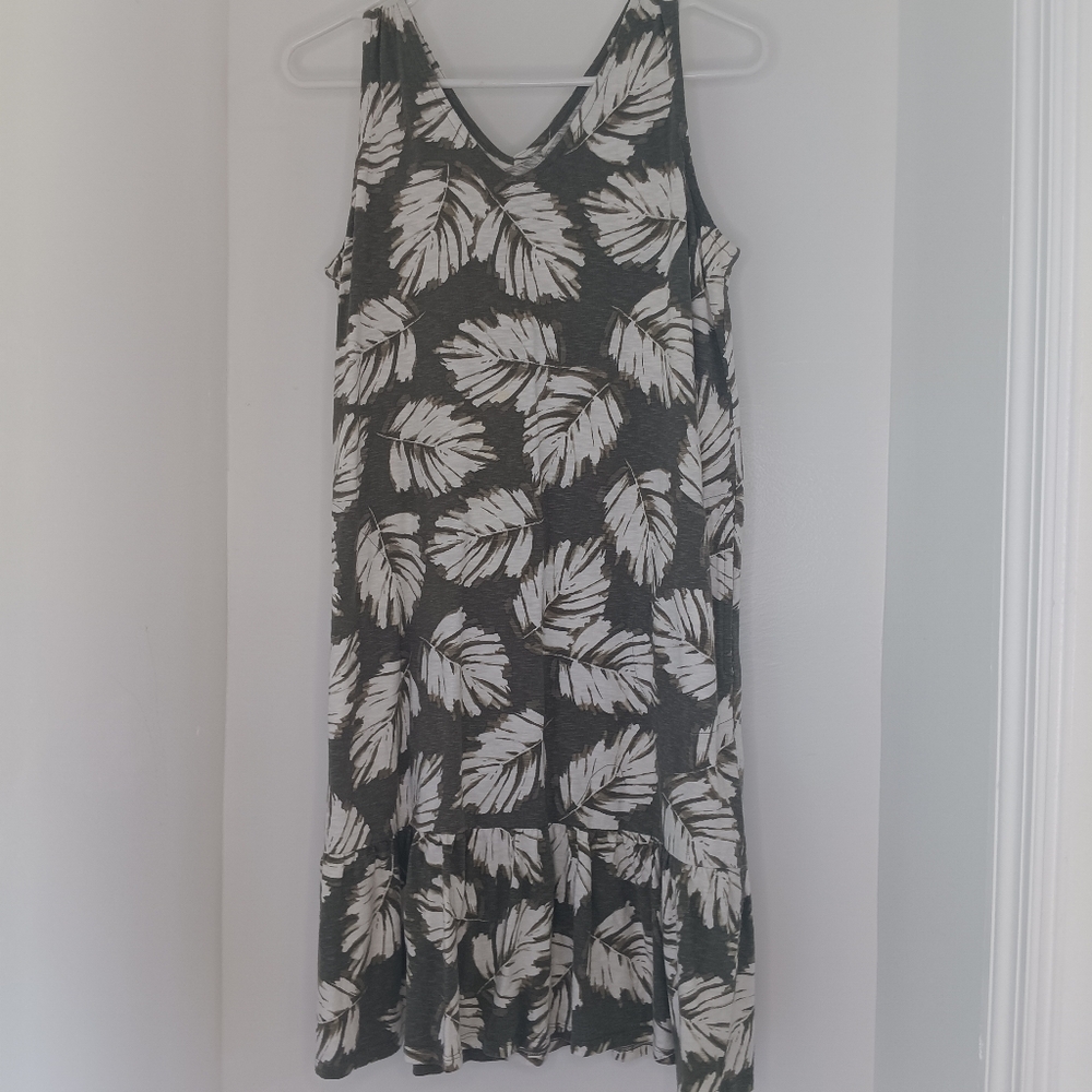 Chic Leaf Print Midi Dress